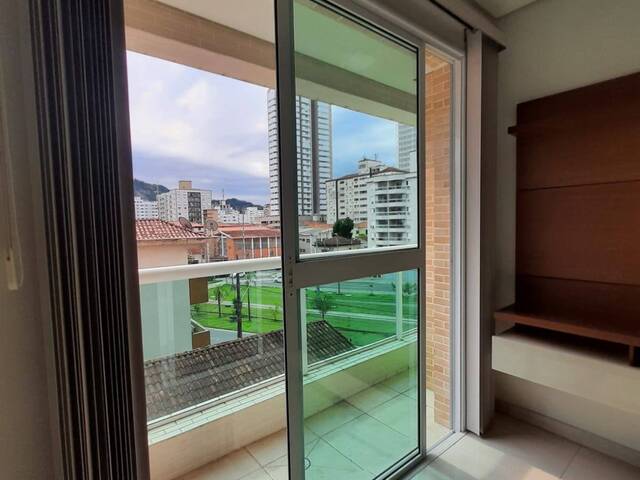 #740 - Apartamento para Locação em Santos - SP - 2