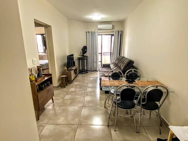 #748 - Apartamento para Locação em Santos - SP