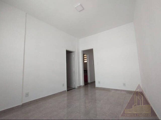 #490 - Apartamento para Venda em Santos - SP
