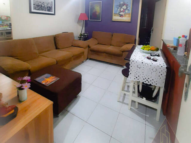 #565 - Apartamento para Venda em Santos - SP