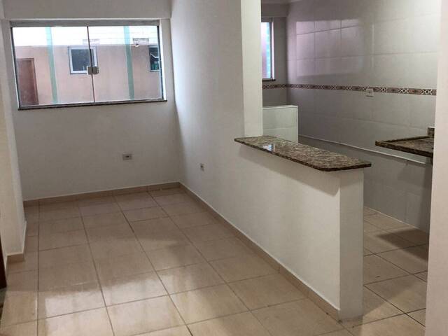 #753 - Apartamento para Venda em São Vicente - SP - 2