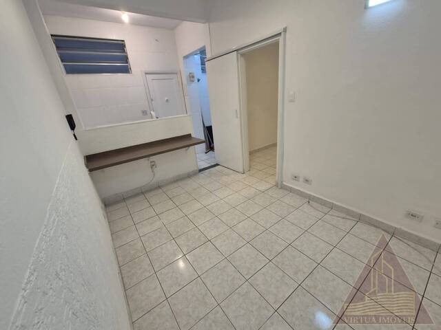 #817 - Apartamento para Locação em Santos - SP
