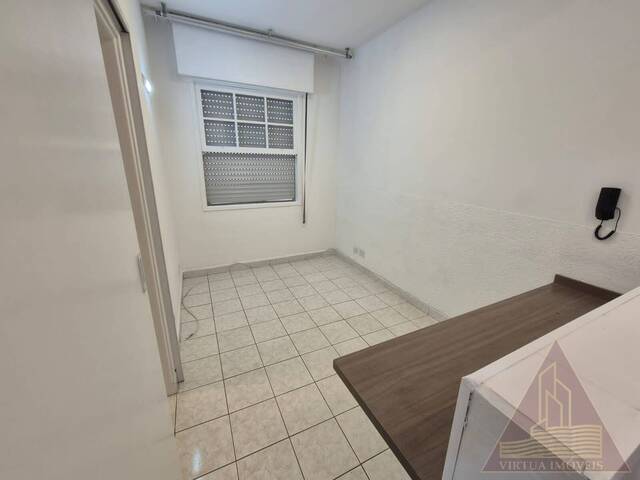 #817 - Apartamento para Locação em Santos - SP